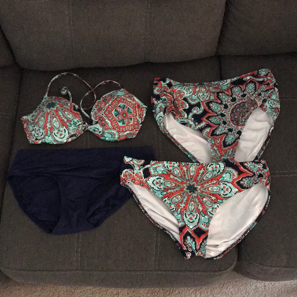Swimsuit Bundle. 1 top, 3 bottoms